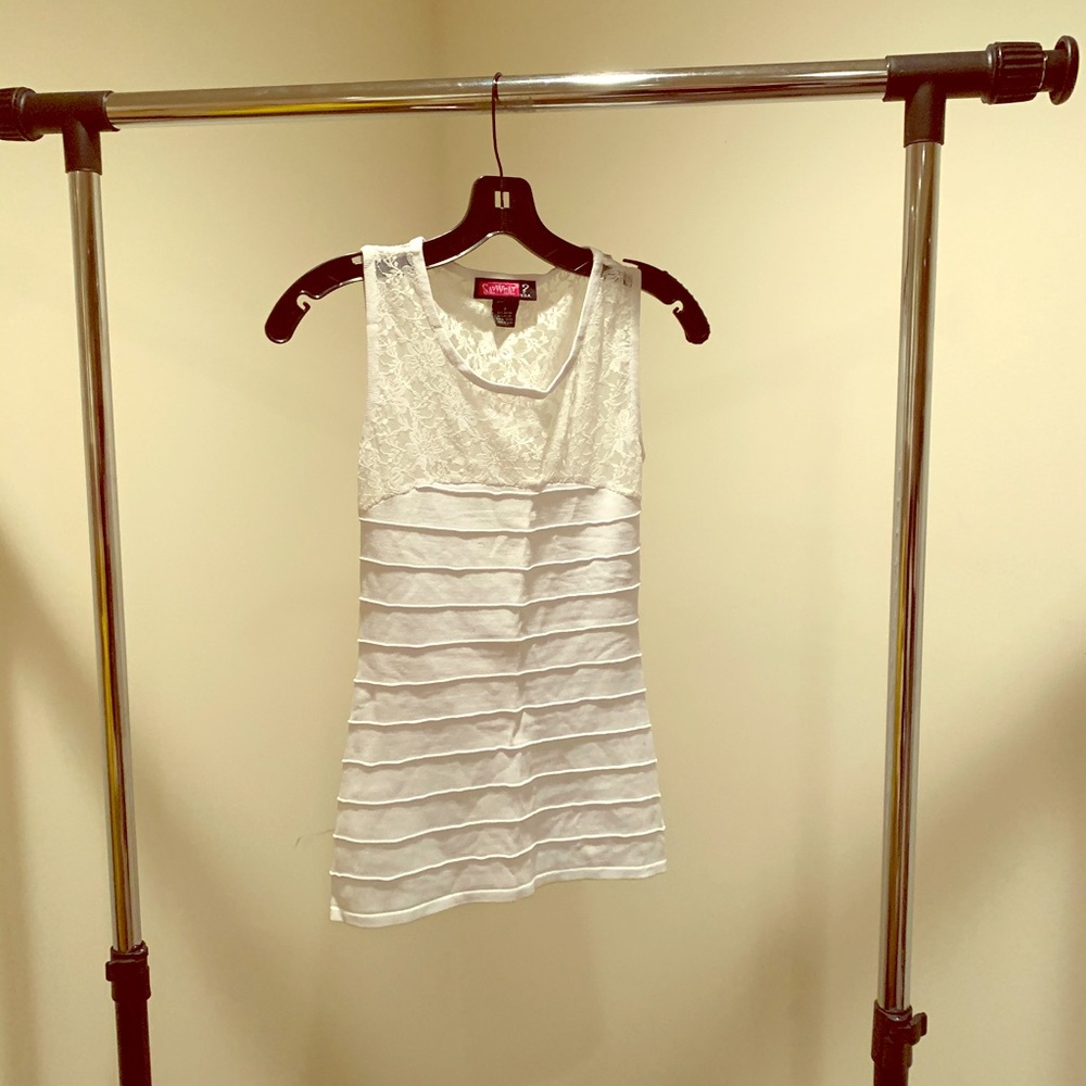 Bandage detail white top w/lace back cut out
